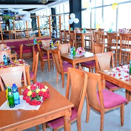 Bruhway Hotel Addis Ababa Dış mekan fotoğraf