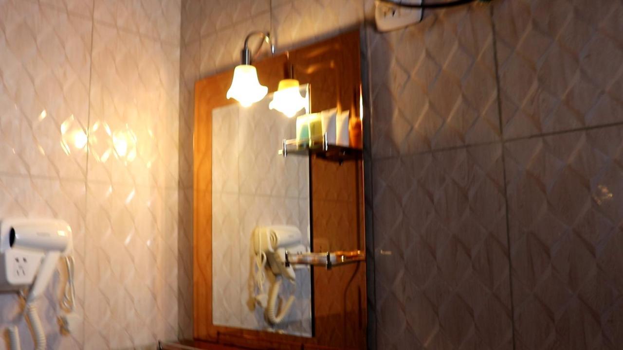Bruhway Hotel Addis Ababa Dış mekan fotoğraf