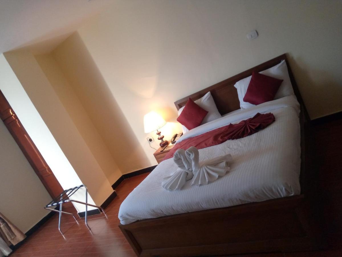 Bruhway Hotel Addis Ababa Dış mekan fotoğraf