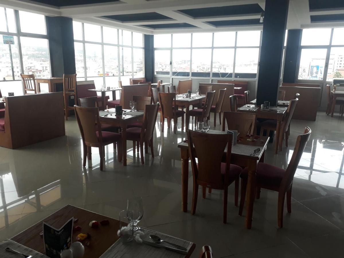 Bruhway Hotel Addis Ababa Dış mekan fotoğraf