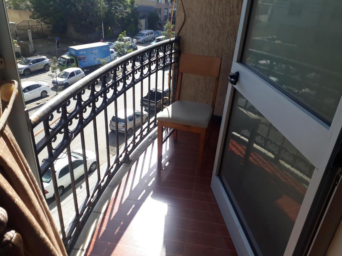 Bruhway Hotel Addis Ababa Dış mekan fotoğraf