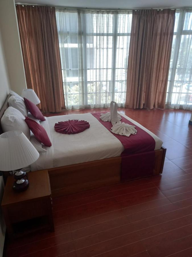 Bruhway Hotel Addis Ababa Dış mekan fotoğraf