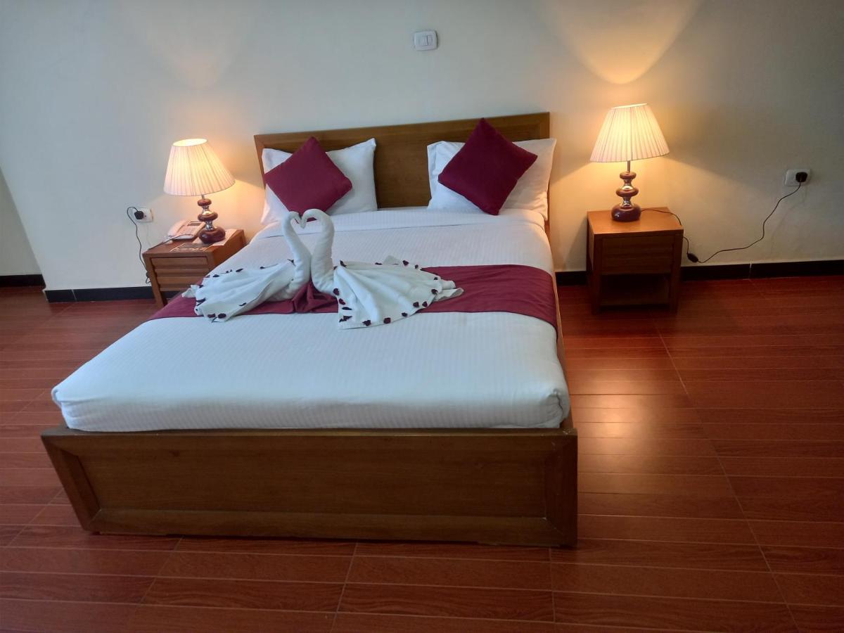 Bruhway Hotel Addis Ababa Dış mekan fotoğraf